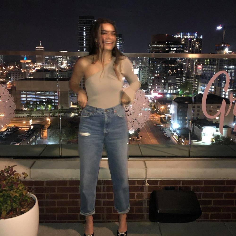 Meet your Posher, Mallory